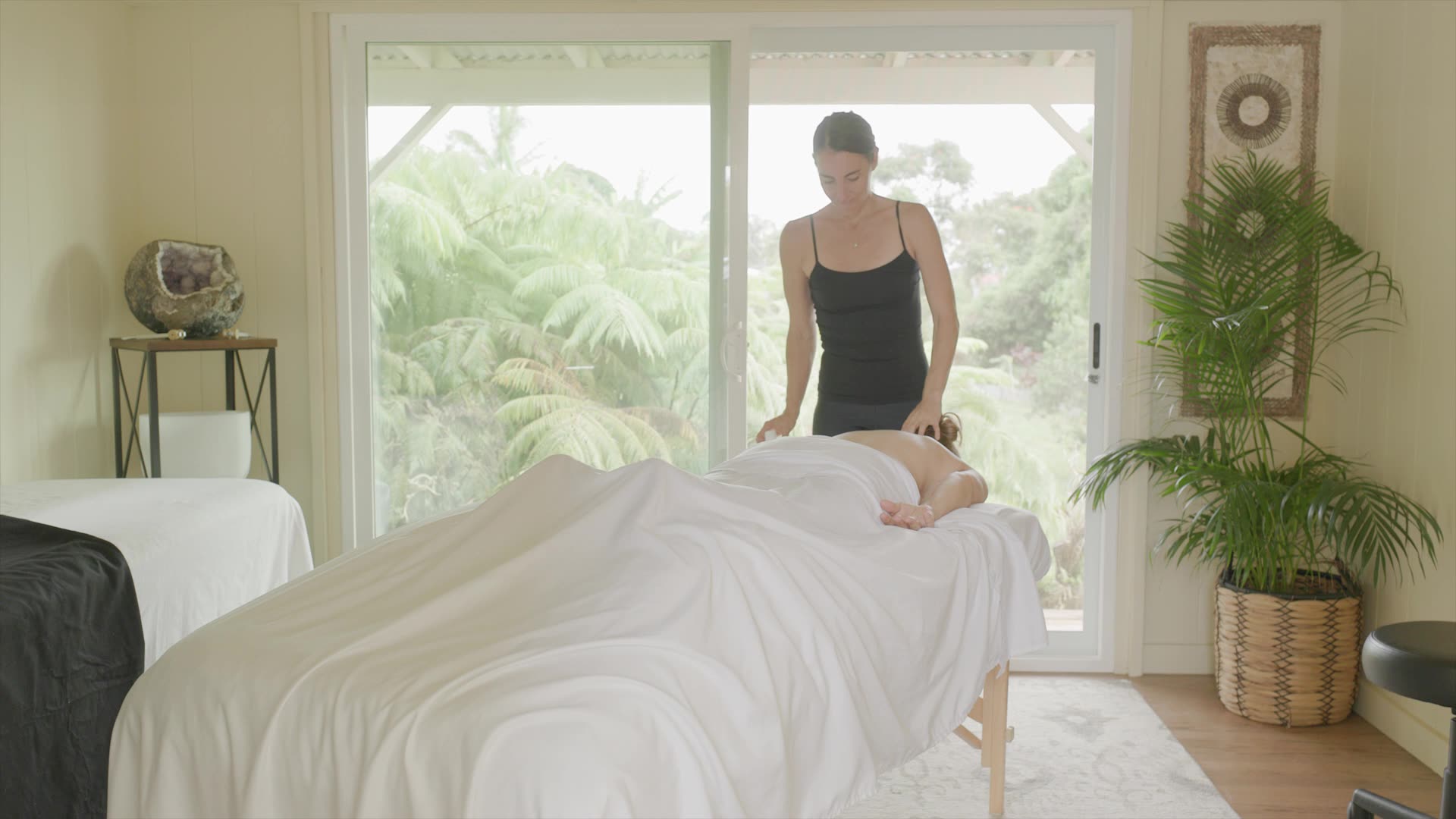 Massage in a tropical setting